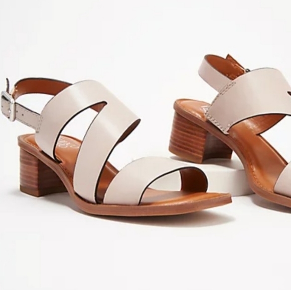 🌟HP🌟 FRANCO SARTO Sandals - Picture 7 of 8